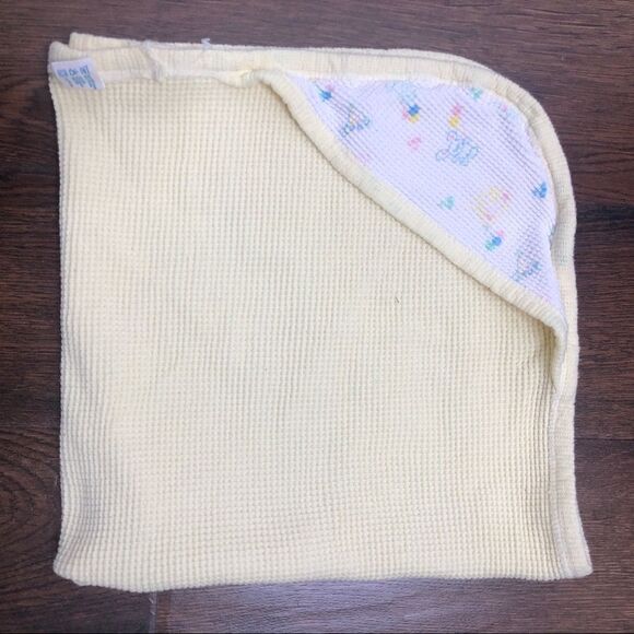 Baby Morgan J.E. Vintage Yellow Bear Towel Thermal Waffle Blanket Receiving
